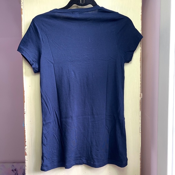 J. Crew Vintage Graphic Navy Tee w/ Black Sequined Bow. Size Med. Soft. - Picture 7 of 10